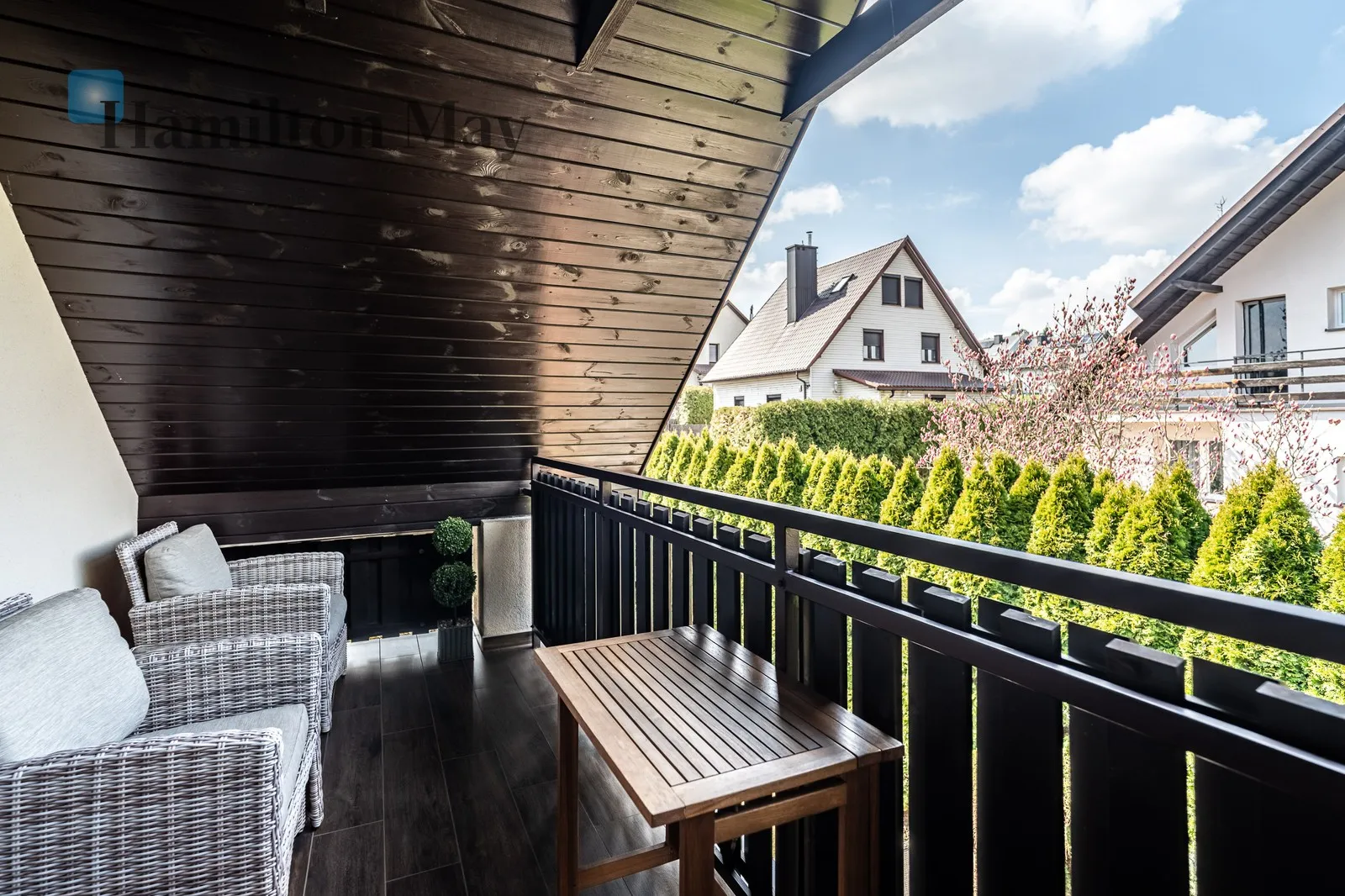 Comfortable, ready-to-move-in semi-detached house in a quiet area near Krakow - slider