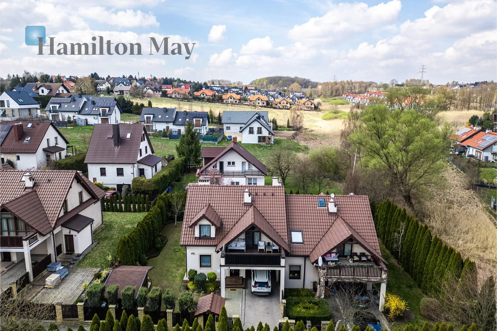 Comfortable, ready-to-move-in semi-detached house in a quiet area near Krakow - slider