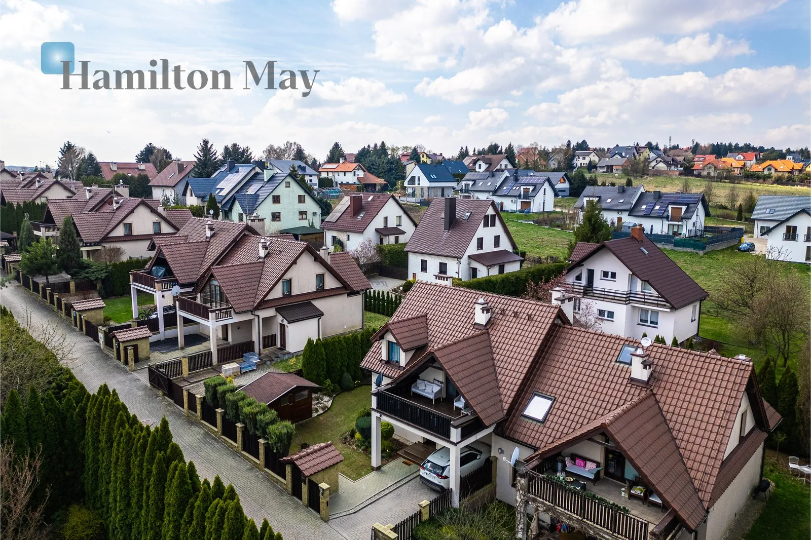 Comfortable, ready-to-move-in semi-detached house in a quiet area near Krakow - slider