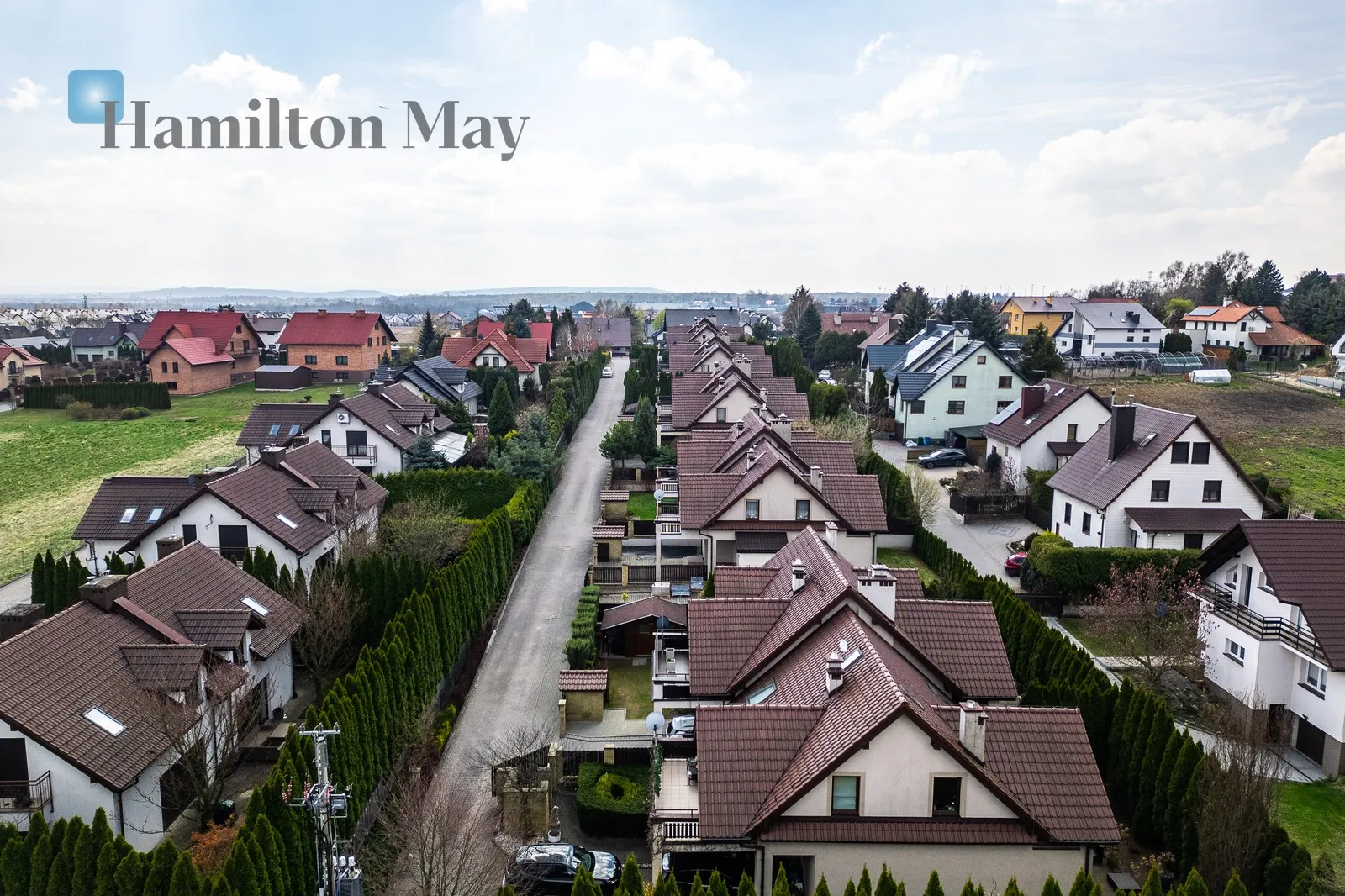 Comfortable, ready-to-move-in semi-detached house in a quiet area near Krakow - slider