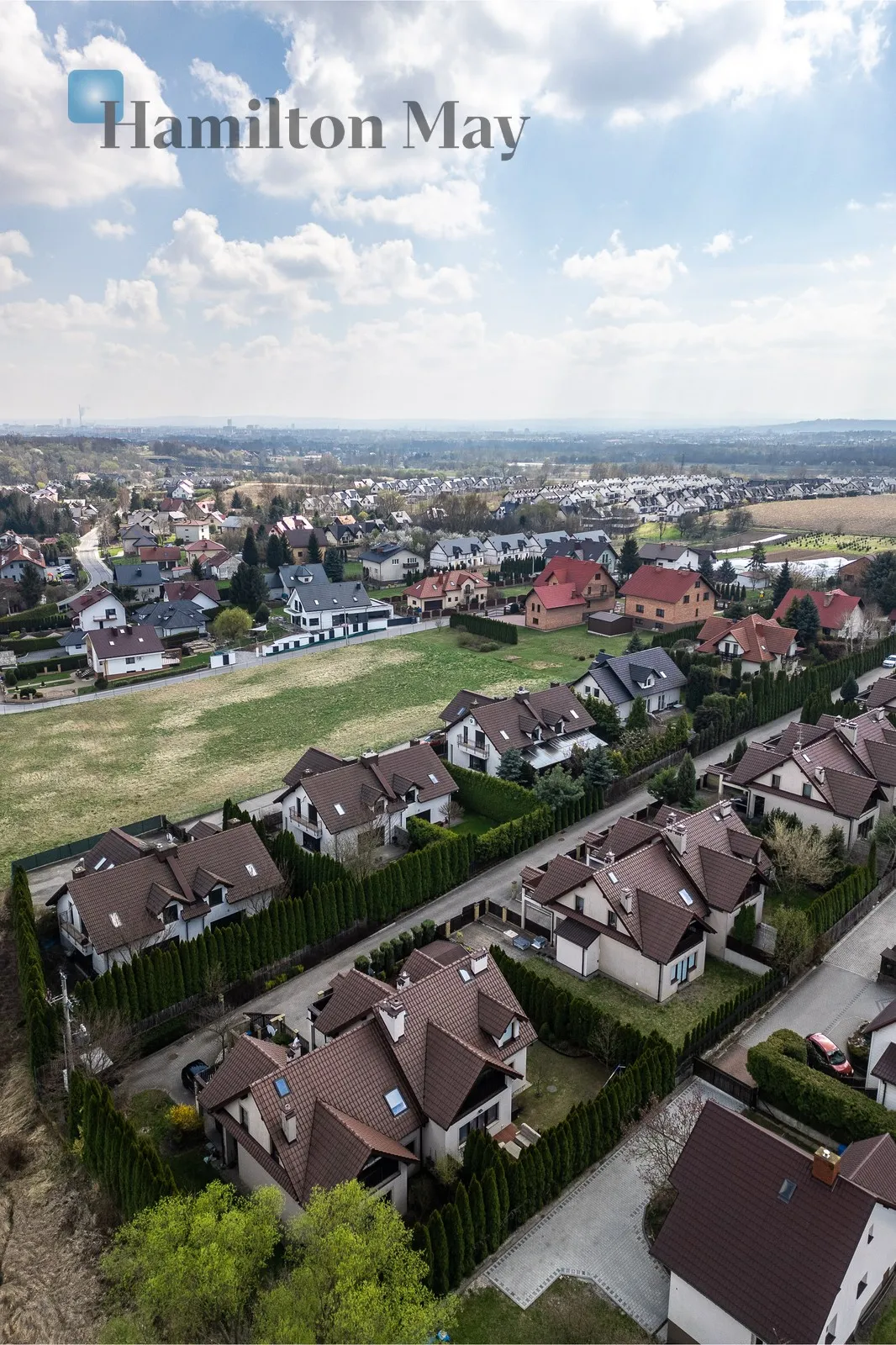 Comfortable, ready-to-move-in semi-detached house in a quiet area near Krakow - slider