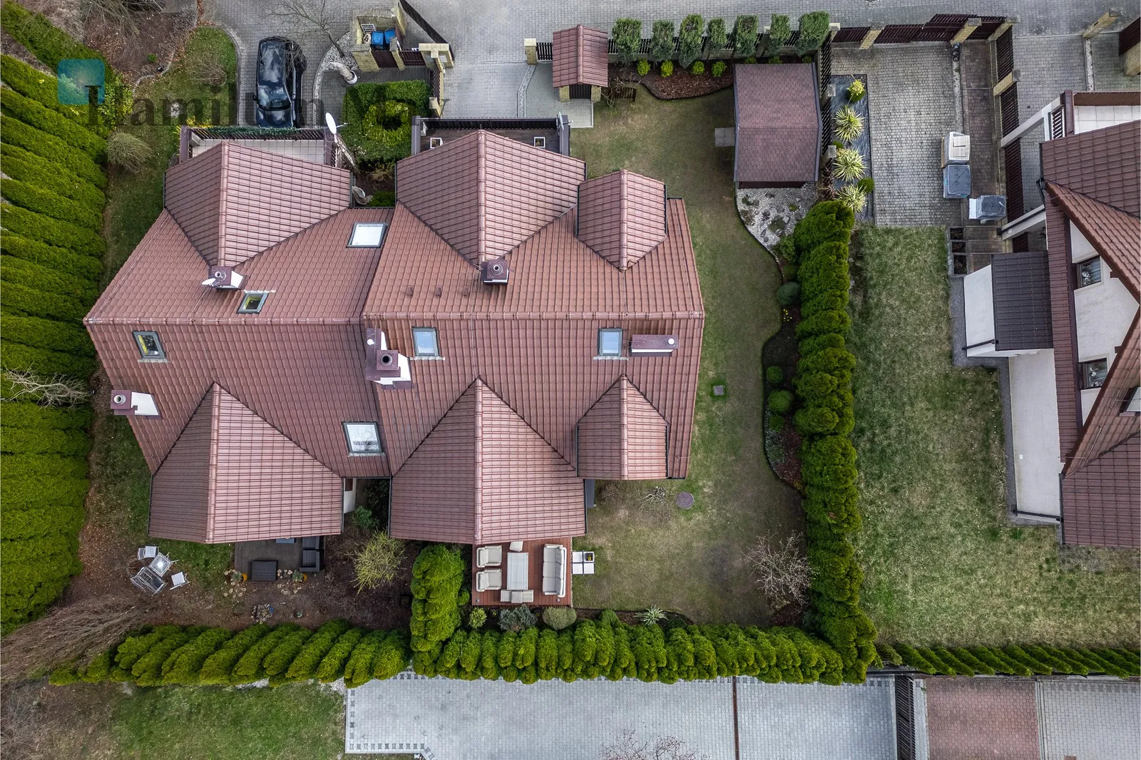 Comfortable, ready-to-move-in semi-detached house in a quiet area near Krakow - slider