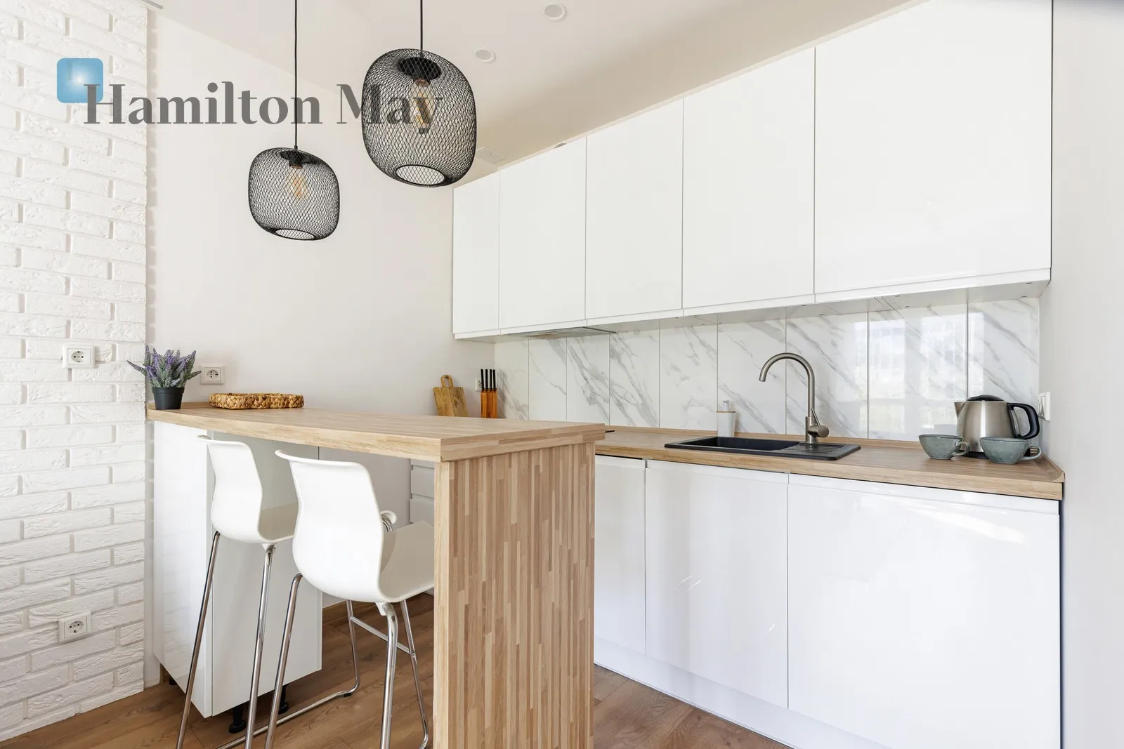 Region: Wola Subregion: Czyste Distance to centre: 2.41 km Level: 2 Price: 3000 PLN Bedrooms: 0 Bathrooms: 1 Size: 32m2 Price/m2: 94 PLN - slider