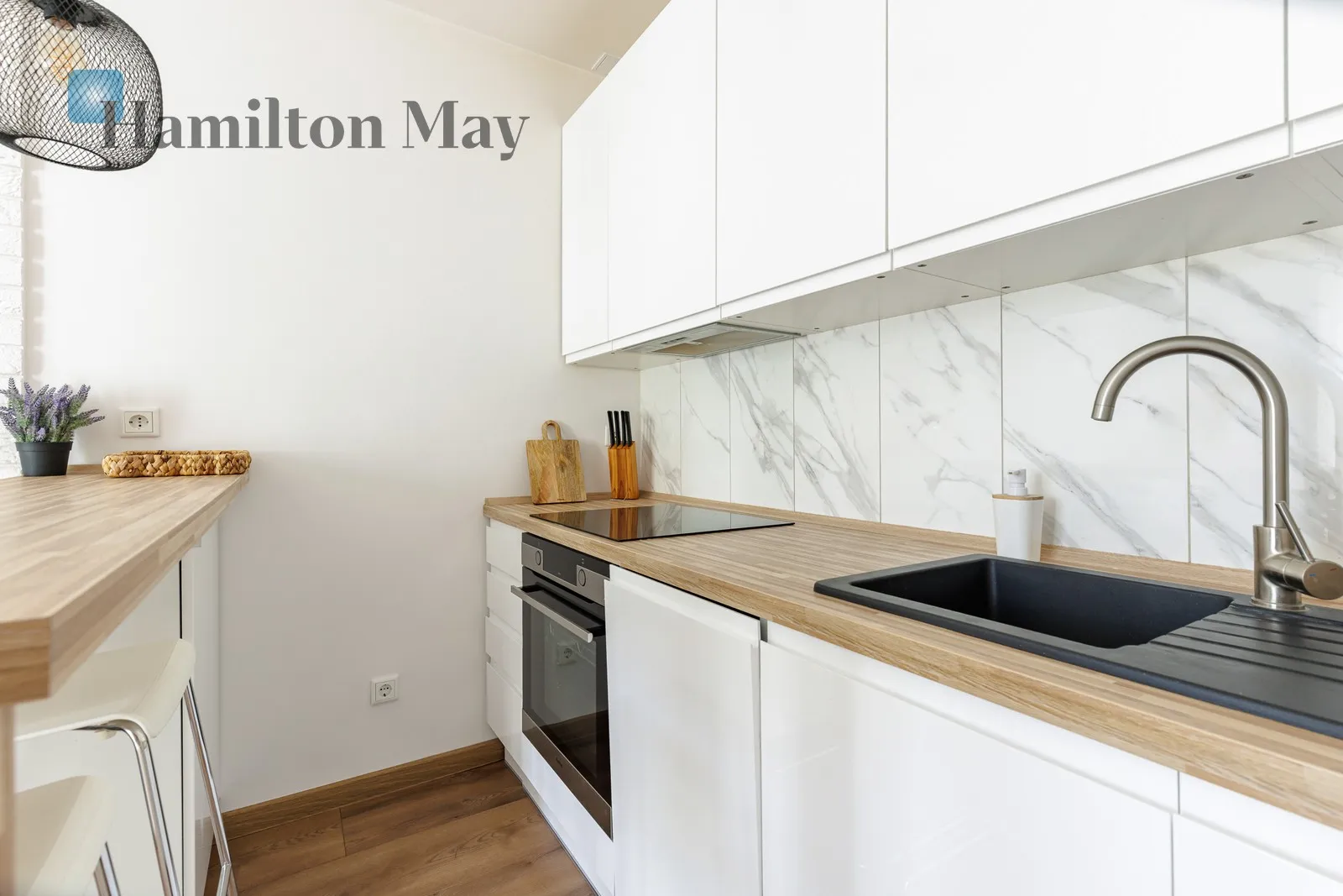 City: Warszawa Street: Okopowa Region: Wola Subregion: Czyste Distance to centre: 2.41 km Level: 2 Price: 3000 PLN Bedrooms: 0 - slider