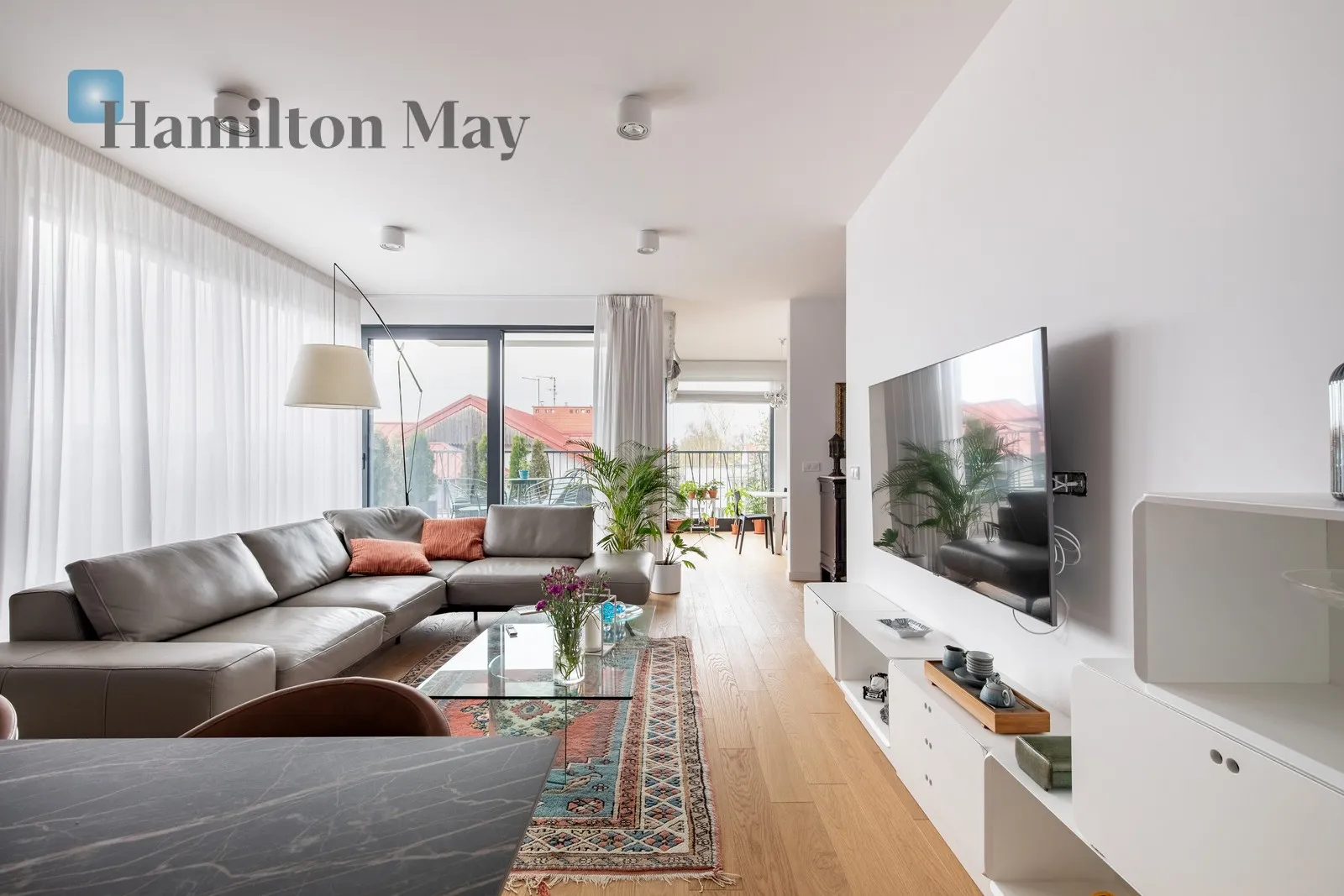 Region: Bronowice Distance to centre: 3.23 km Level: 3 Price: 2680000 PLN Bedrooms: 3 Bathrooms: 2 - slider