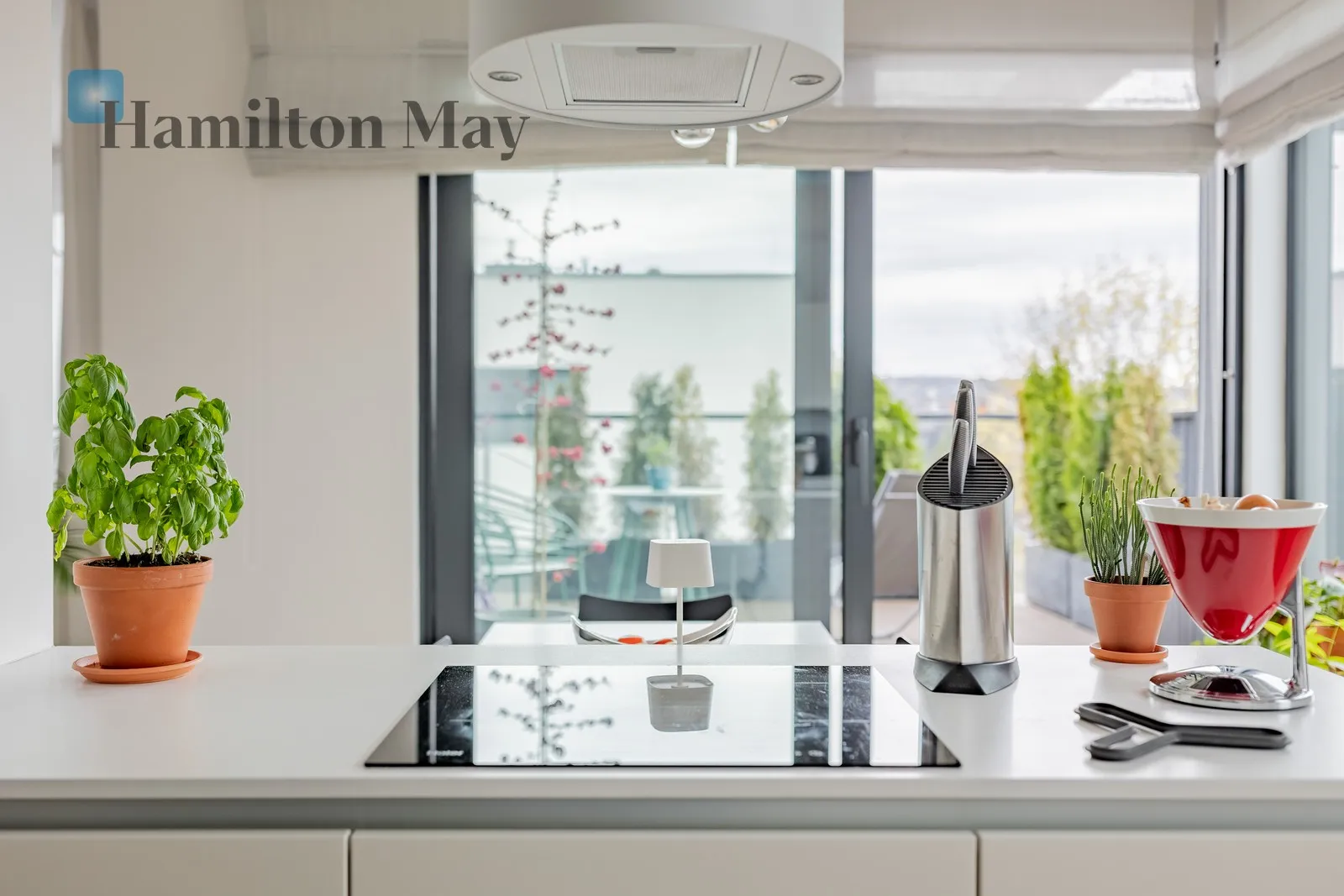 Price: 2680000 PLN Bedrooms: 3 Bathrooms: 2 Size: 120m2 Price/m2: 22333 PLN - slider