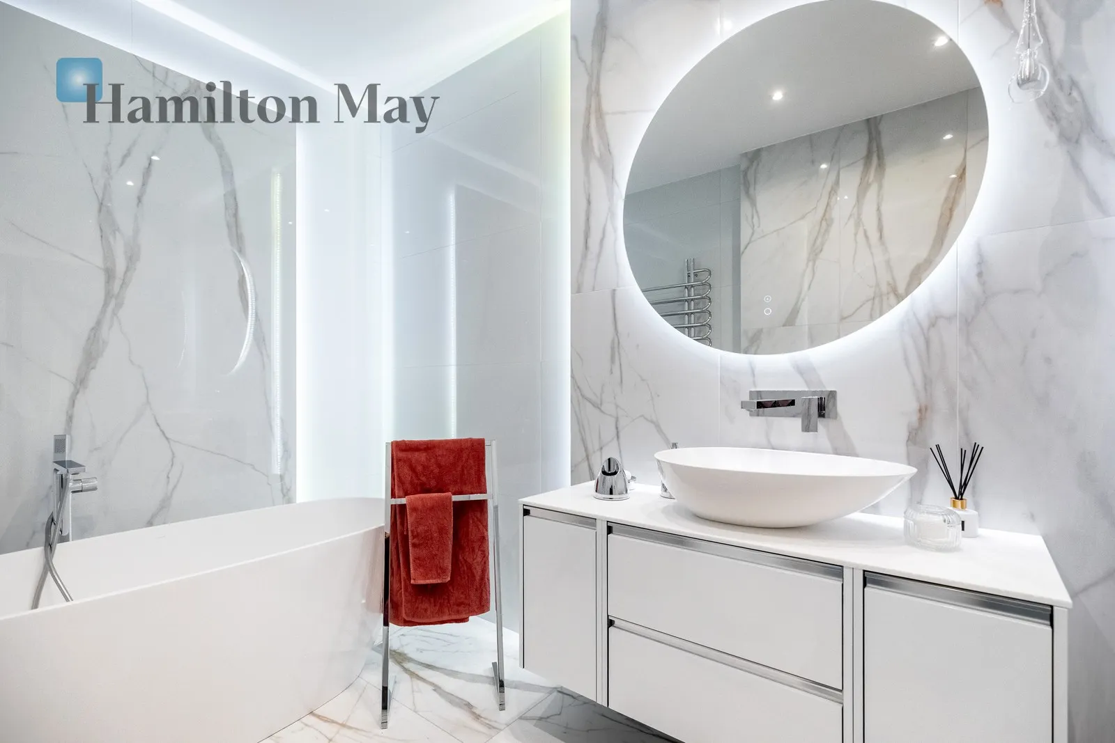 Bathrooms: 2 Size: 120m2 Price/m2: 22333 PLN - slider