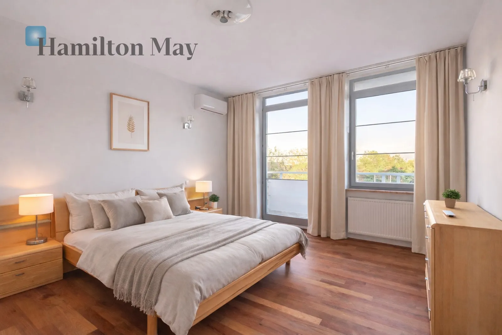 Piękny, jasny i przestronny apartament 4-pokojowy na Mokotowie - slider