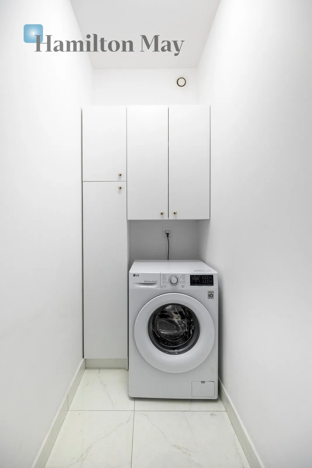 An elegant apartment with a view of the Vistula River in the Pianissimo building - slider