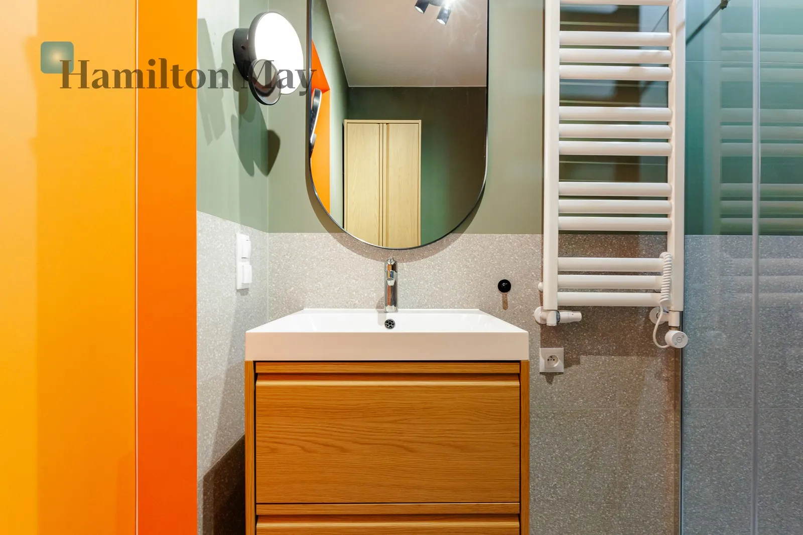 Distance to centre: 3.83 km Level: 7 Price: 3950 PLN Bedrooms: 1 Bathrooms: 1 Size: 38m2 Price/m2: 104 PLN - slider