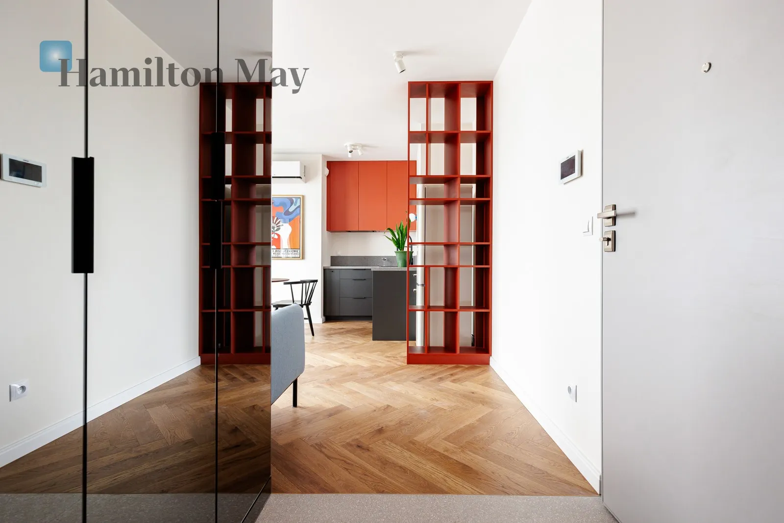 Street: Konopacka Region: Praga-Północ Subregion: Nowa Praga Distance to centre: 3.83 km Level: 7 Price: 3950 PLN Bedrooms: 1 - slider