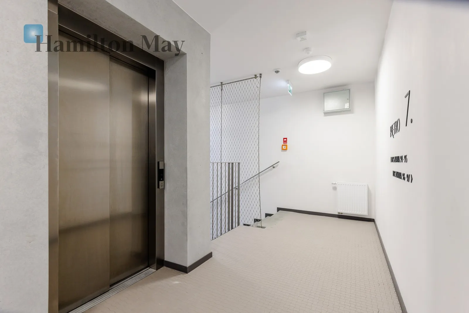 City: Warszawa Street: Konopacka Region: Praga-Północ Subregion: Nowa Praga Distance to centre: 3.83 km - slider