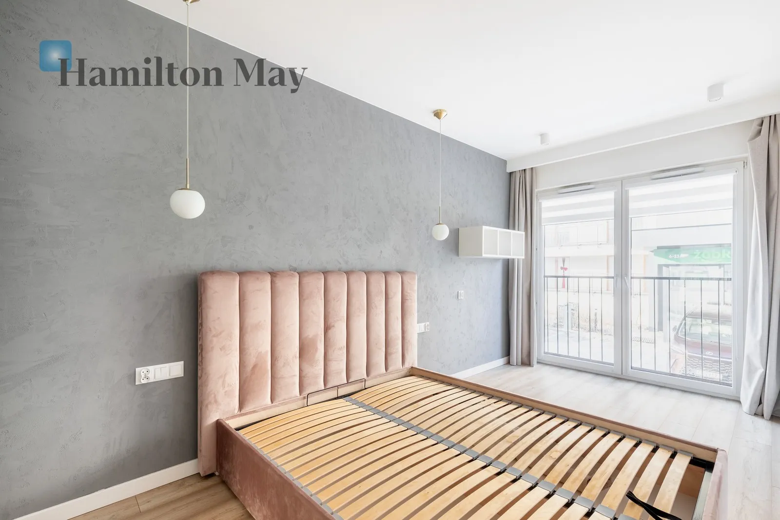 Komfortowe mieszkanie z balkonem - slider