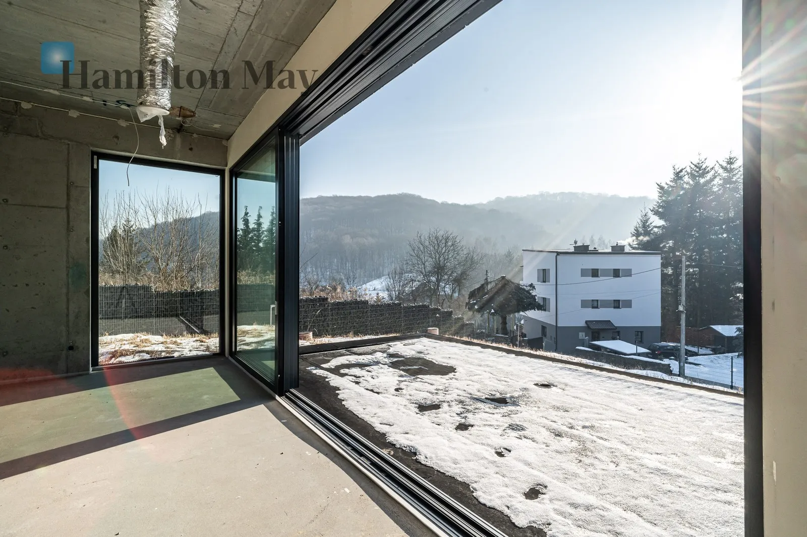 City: Kraków Street: Przyszłości Region: Zwierzyniec Subregion: Wola Justowska Distance to centre: 6.85 km Price: 5950000 PLN Bedrooms: 4 - slider