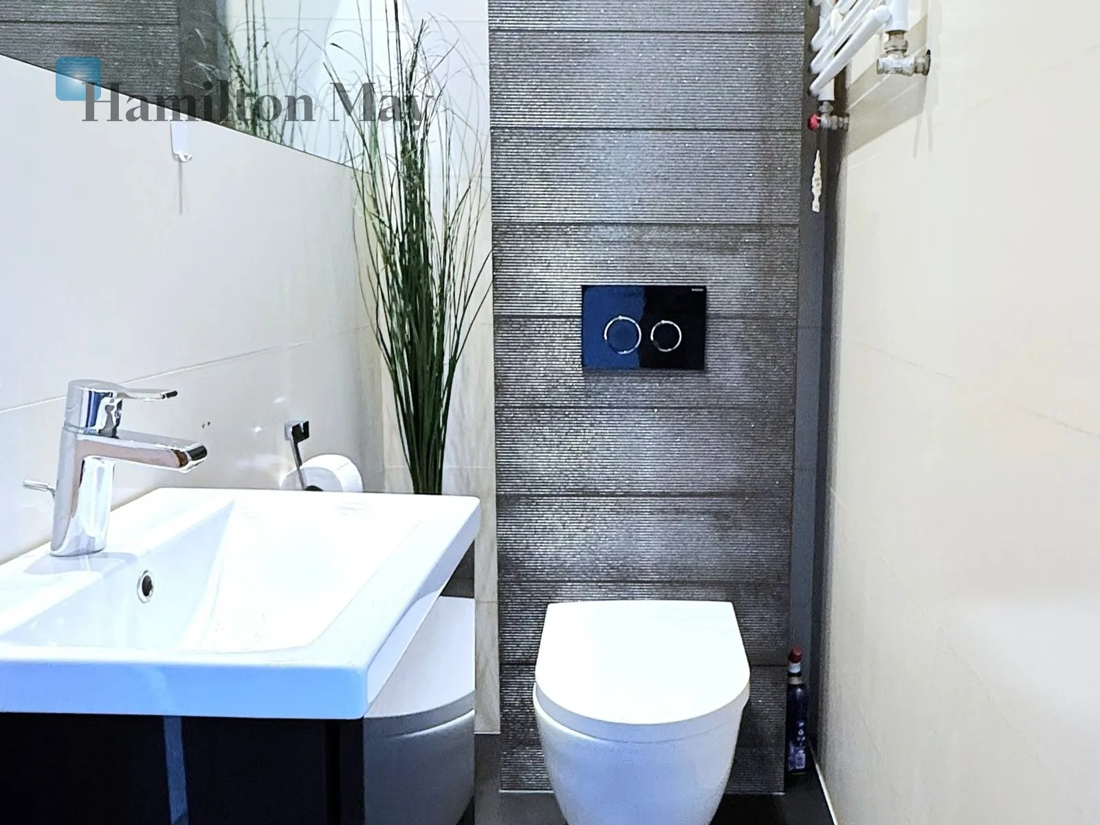 An elegant, comfortable semi-detached house on Parkowe Wzgórze in Mogilany - slider