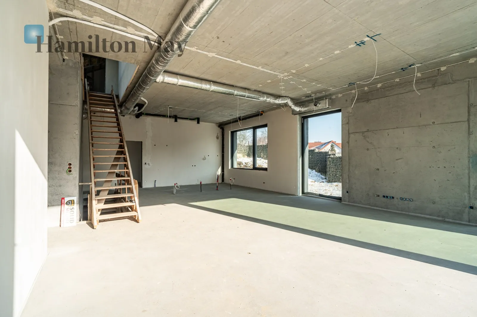 Distance to centre: 6.85 km Price: 5950000 PLN - slider