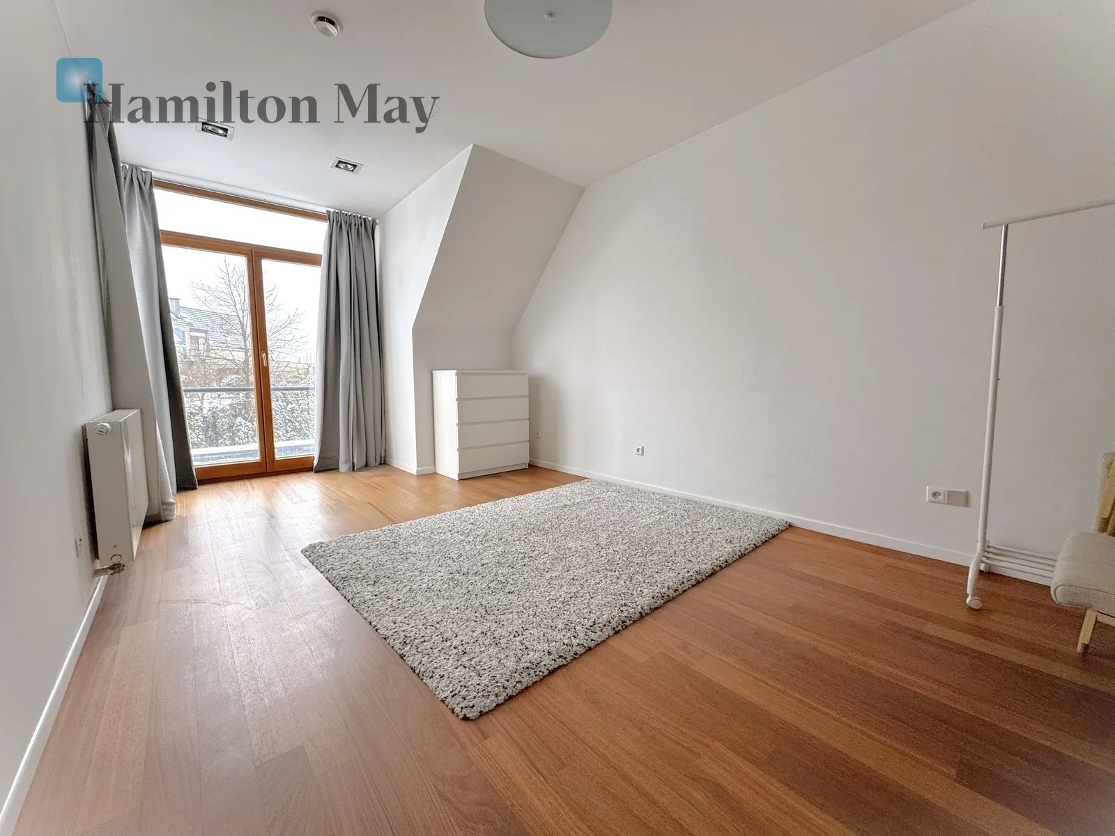 An elegant, comfortable semi-detached house on Parkowe Wzgórze in Mogilany - slider