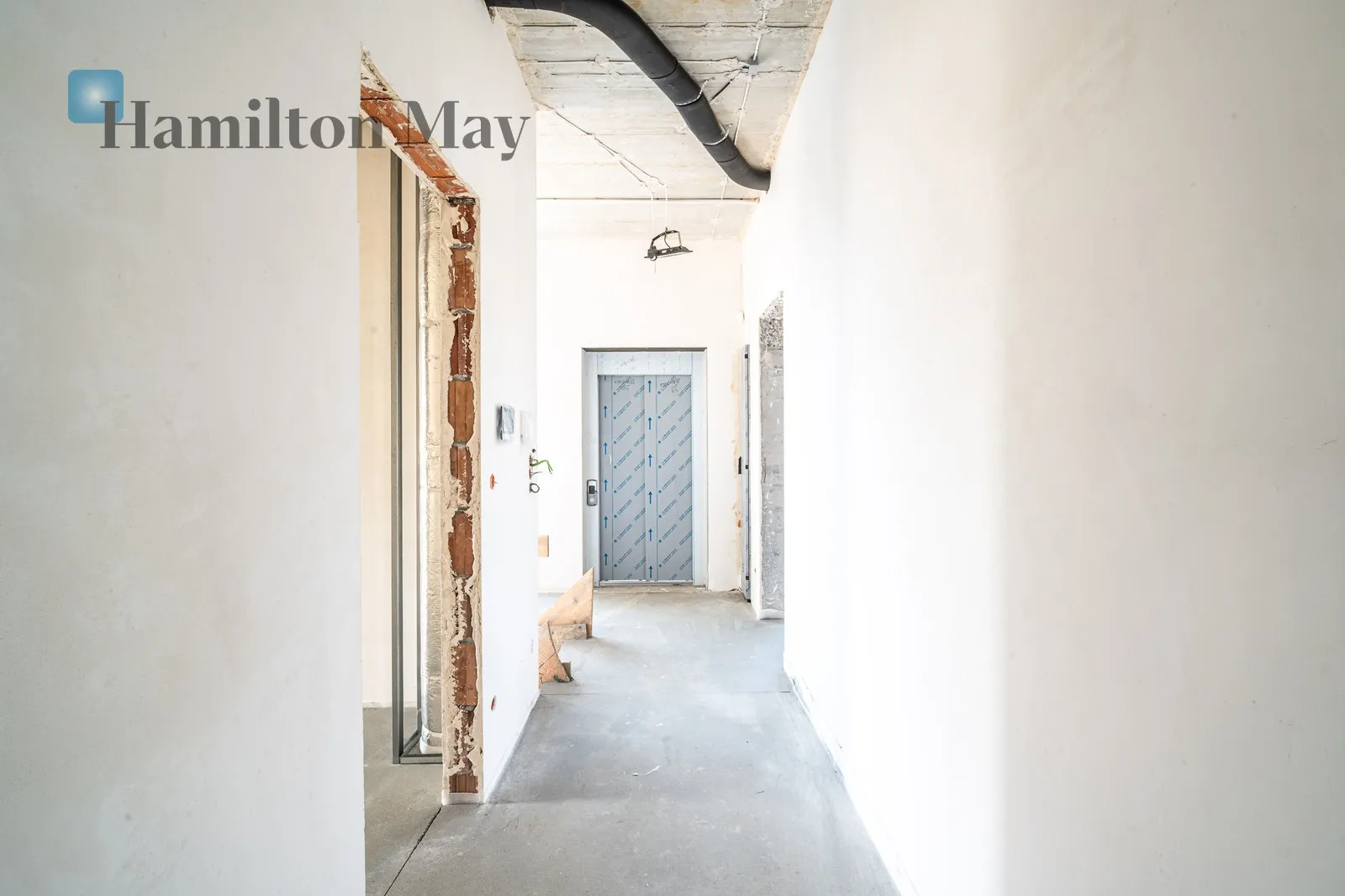 An elegant detached single-family house with an elevator and a unique view of Wola Justowska - slider