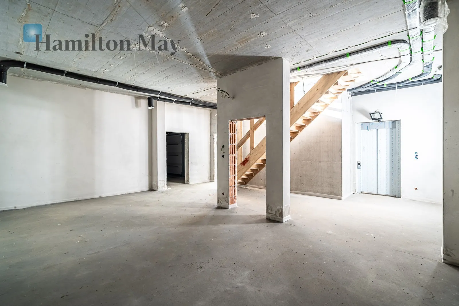 An elegant detached single-family house with an elevator and a unique view of Wola Justowska - slider