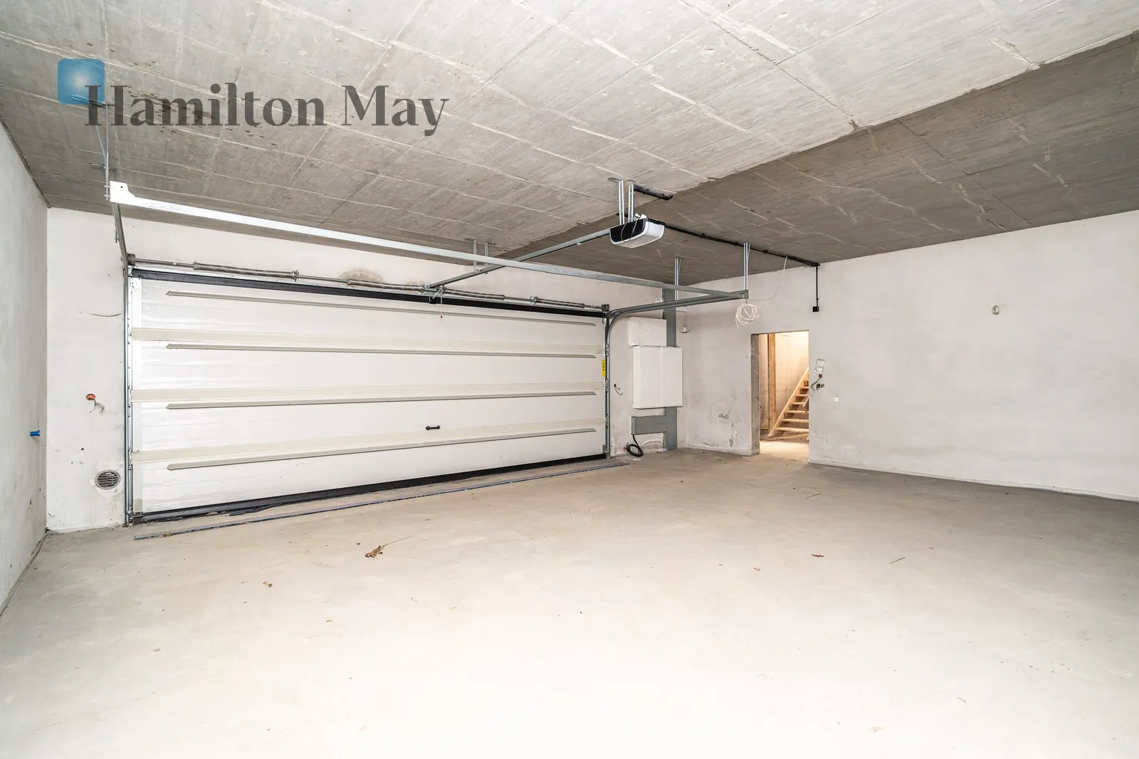 An elegant detached single-family house with an elevator and a unique view of Wola Justowska - slider