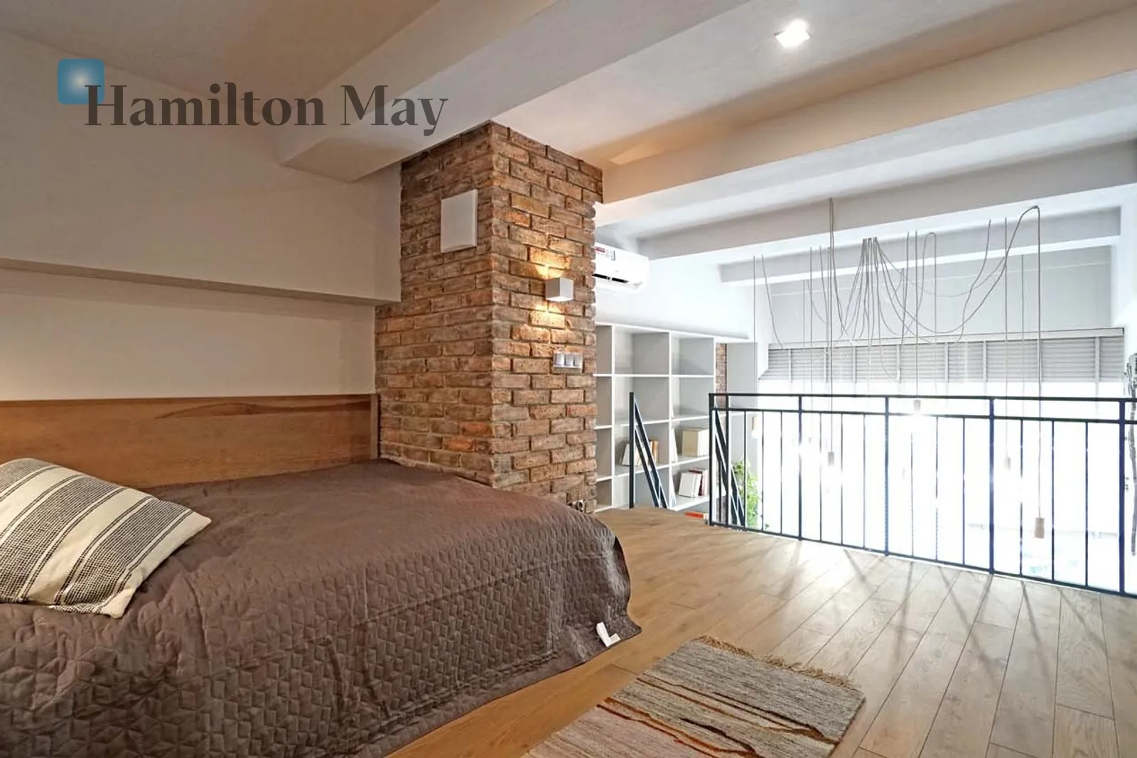 Distance to centre: 1.45 km Level: 2 Price: 4200 PLN Bedrooms: 2 Bathrooms: 2 Size: 70m2 Price/m2: 60 PLN - slider