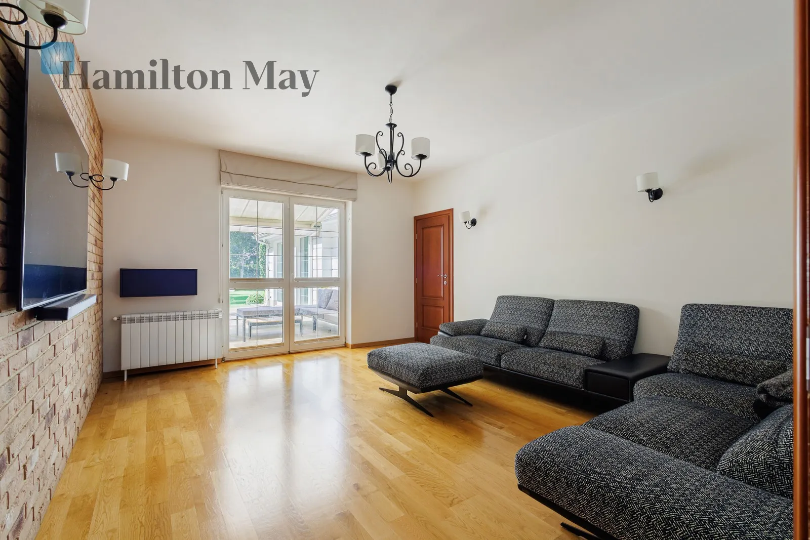 Region: Otwock Wielki Price: 3800000 PLN Bedrooms: 6 Bathrooms: 4 - slider