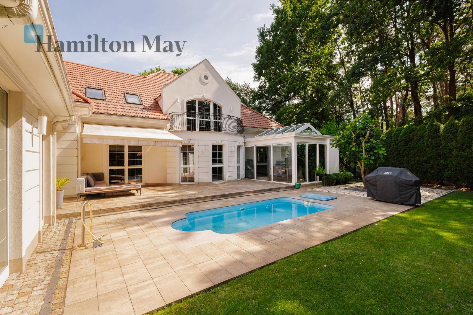 Price: 3800000 PLN Bedrooms: 6 - slider