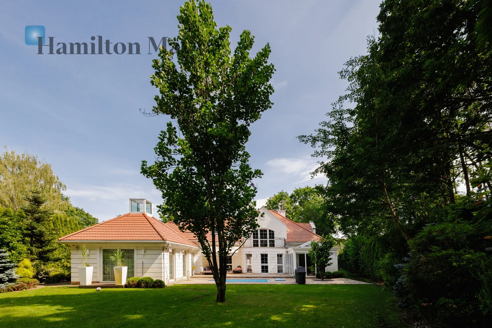 Bathrooms: 4 Plot size: 1848m2 - slider