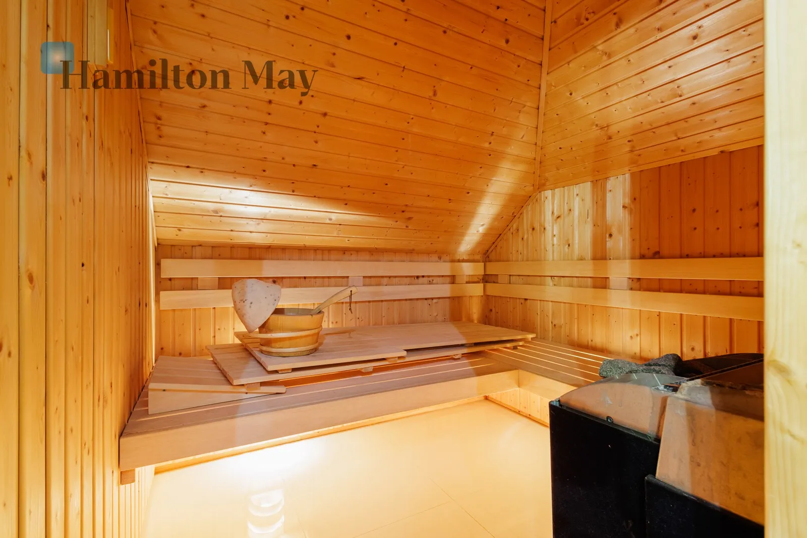 Region: Otwock Wielki Price: 3800000 PLN Bedrooms: 6 - slider