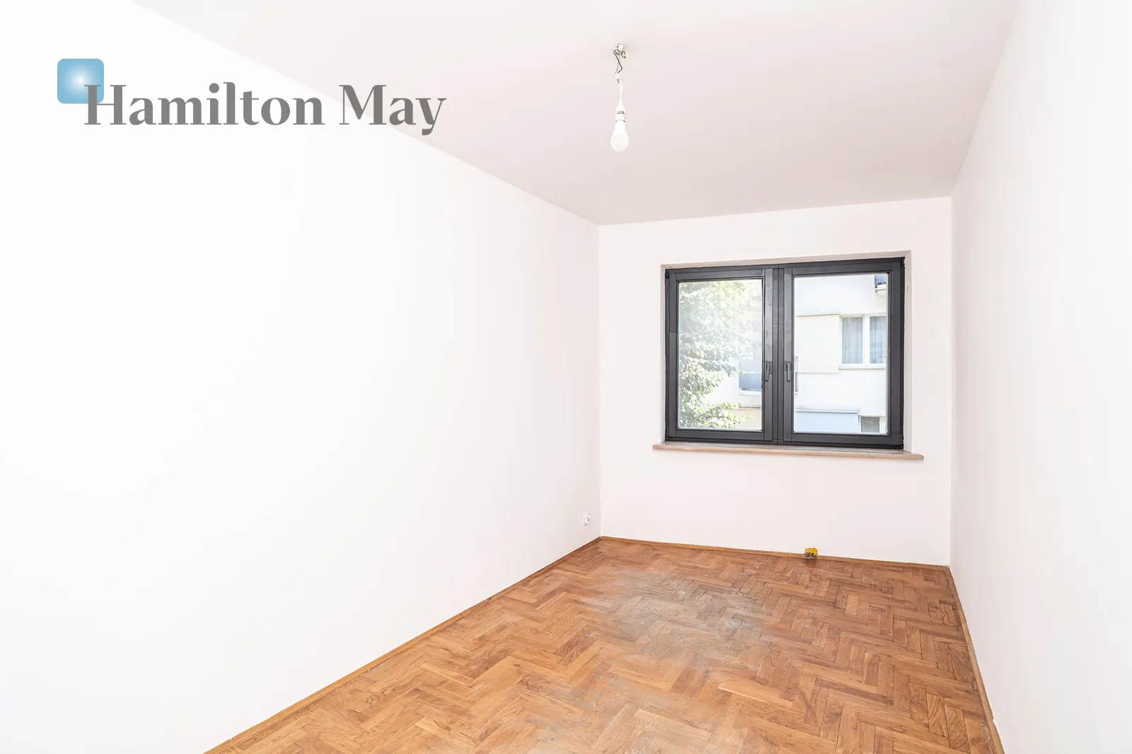 Street: Józefa Friedleina Region: Krowodrza Distance to centre: 1.85 km Level: 2 Price: 1132300 PLN Bedrooms: 2 Bathrooms: 2 - slider