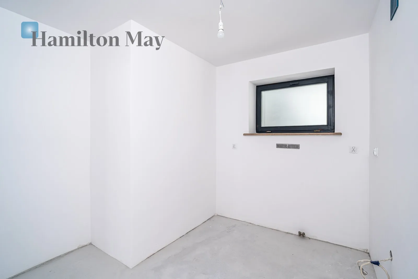 Distance to centre: 1.85 km Level: 2 Price: 813400 PLN Bedrooms: 2 Bathrooms: 1 Size: 49m2 - slider