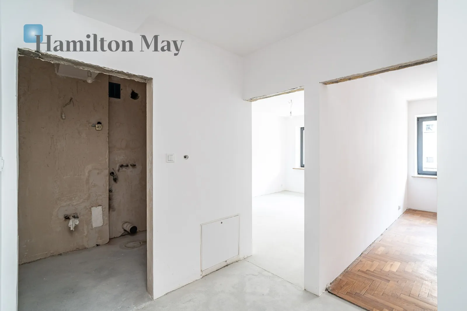 Distance to centre: 1.85 km Level: 2 Price: 813400 PLN Bedrooms: 2 Bathrooms: 1 Size: 49m2 Price/m2: 16600 PLN - slider