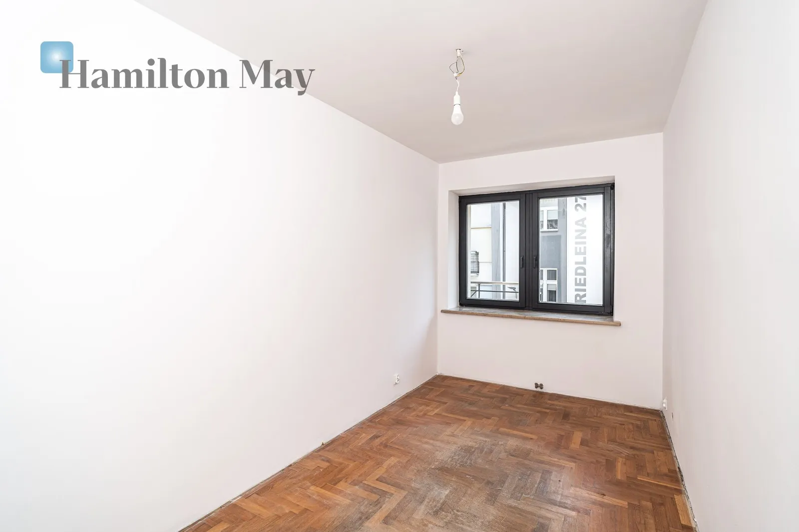 Street: Józefa Friedleina Region: Krowodrza Distance to centre: 1.85 km Level: 2 Price: 813400 PLN Bedrooms: 2 Bathrooms: 1 - slider