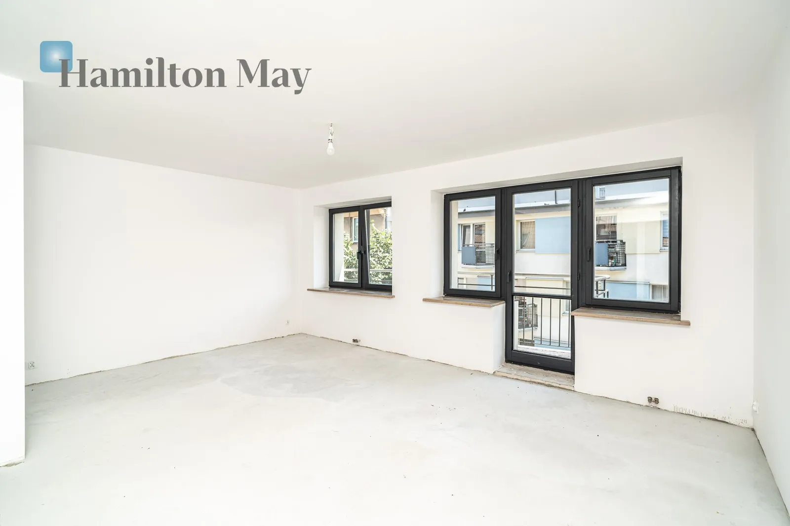 Street: Józefa Friedleina Region: Krowodrza Distance to centre: 1.85 km Level: 3 Price: 2016000 PLN Bedrooms: 5 Bathrooms: 2 Size: 122m2 Price/m2: 16525 PLN - slider