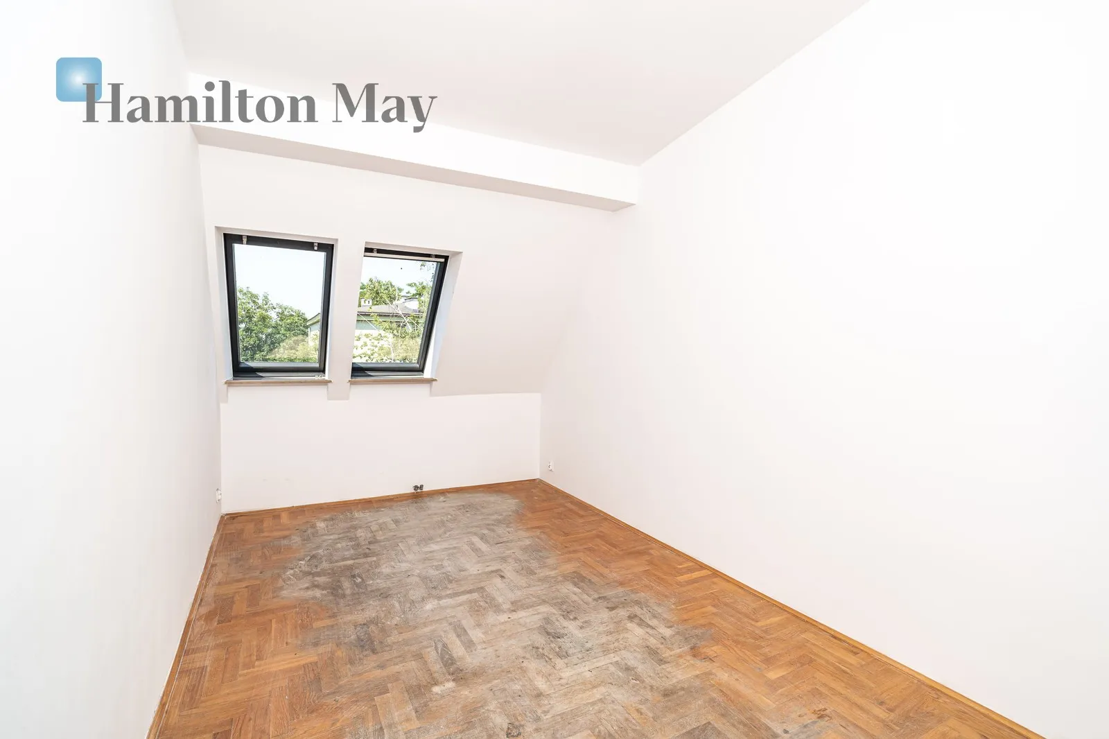 City: Kraków Street: Józefa Friedleina Region: Krowodrza Distance to centre: 1.85 km Level: 3 Price: 2016000 PLN - slider