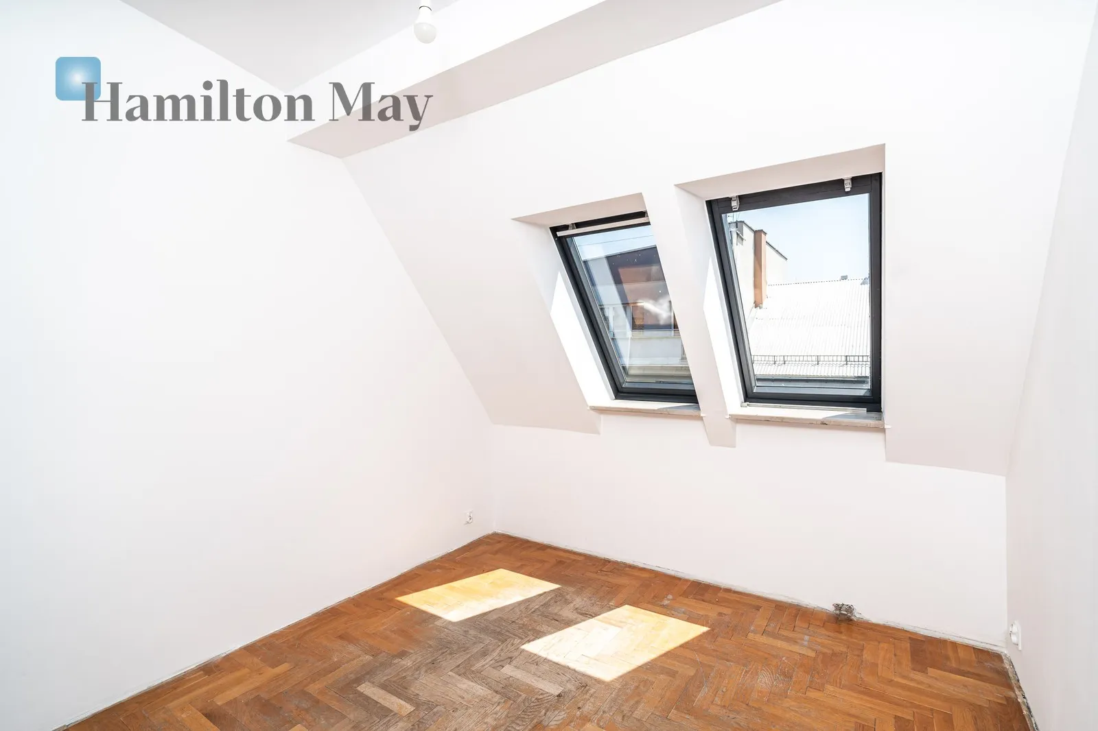 Level: 3 Price: 1562400 PLN Bedrooms: 3 Bathrooms: 2 Size: 96m2 Price/m2: 16275 PLN - slider