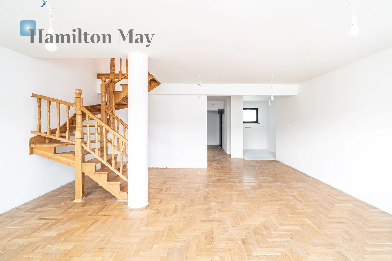 Level: 3 Price: 2016000 PLN Bedrooms: 3 Bathrooms: 2 Size: 121m2 - slider