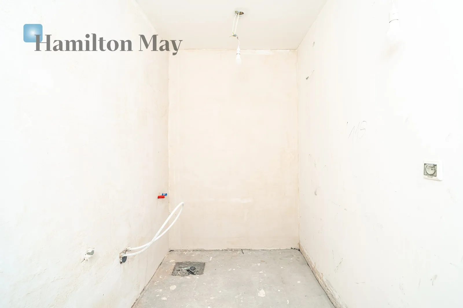 Level: 3 Price: 2016000 PLN Bedrooms: 3 Bathrooms: 2 - slider