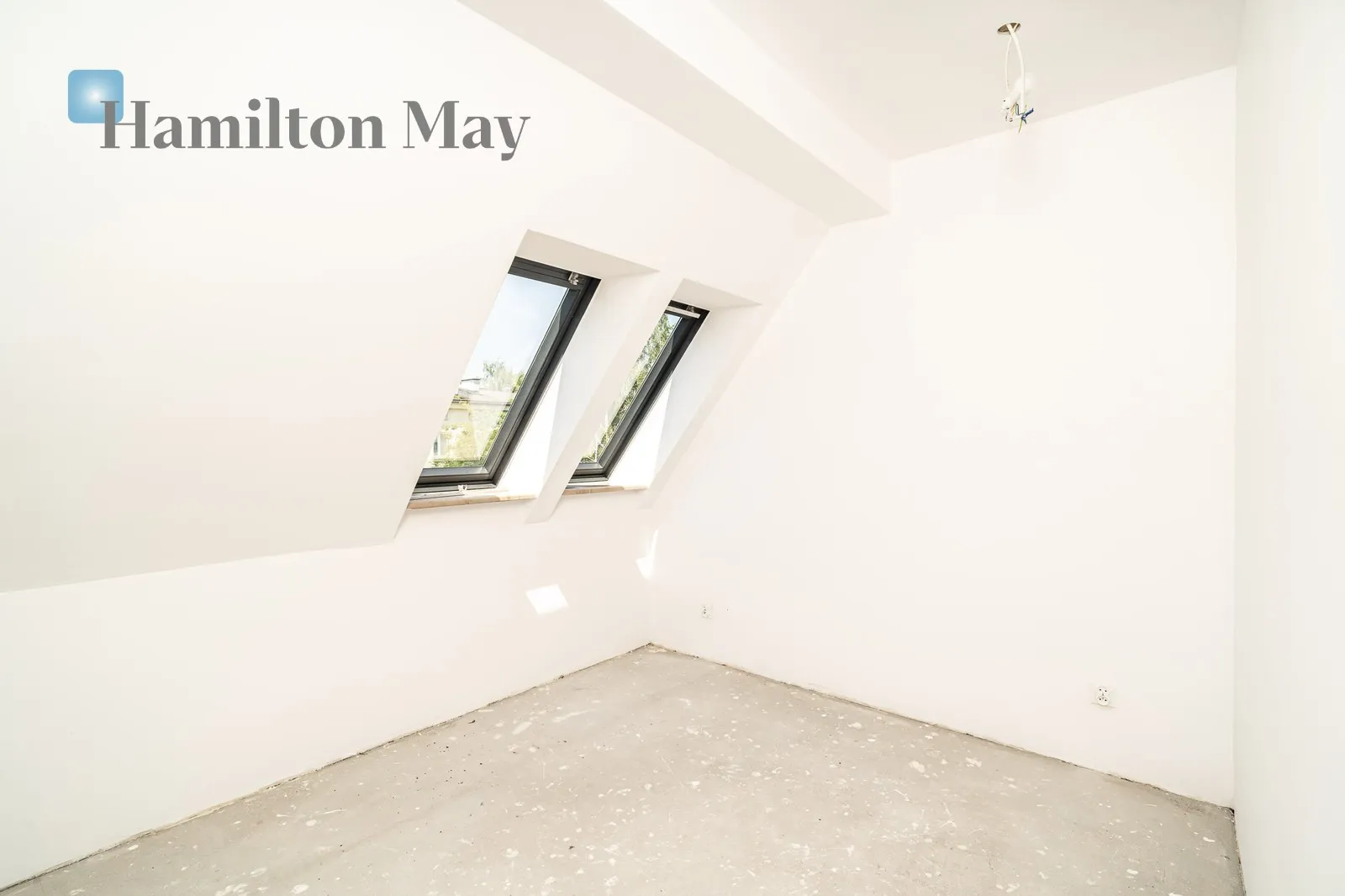 Price: 2016000 PLN Bedrooms: 3 Bathrooms: 2 Size: 121m2 - slider