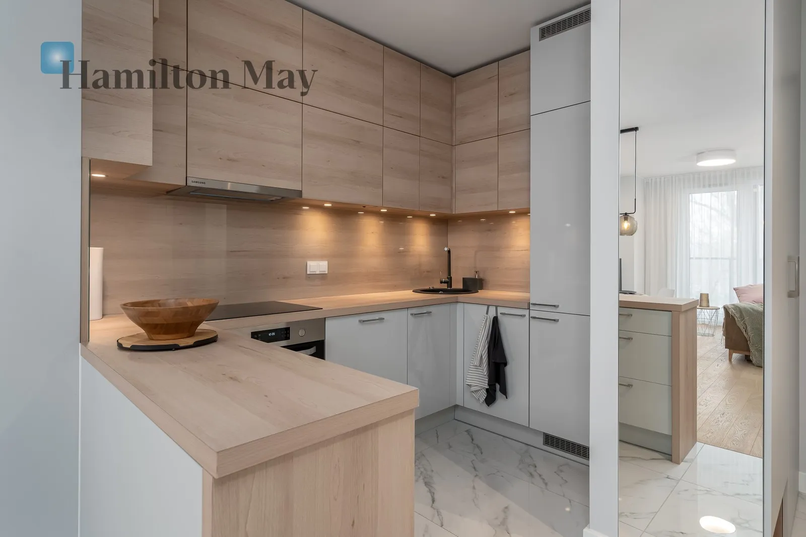 A unique, elegant one-bedroom apartment in a discreet development in Praga Północ, near the Szwedzka metro station - slider