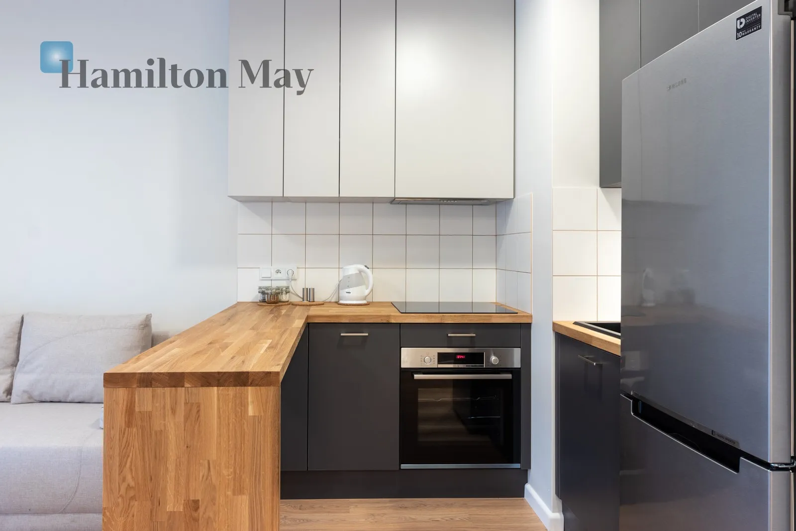 Region: Stare Miasto Distance to centre: 1.58 km Level: 1 Price: 925000 PLN Bedrooms: 0 Bathrooms: 1 Size: 35.26m2 Price/m2: 26234 PLN - slider