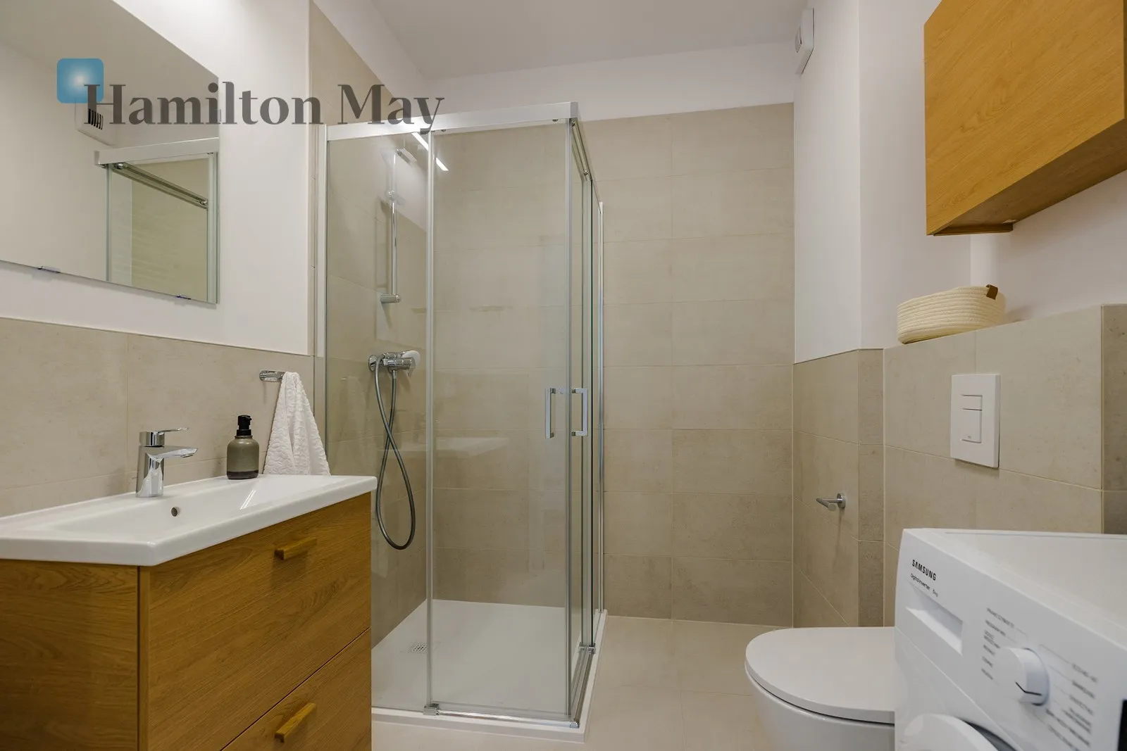 Region: Podgórze Subregion: Płaszów Distance to centre: 4.69 km Level: 4 Price: 762000 PLN Bedrooms: 1 Bathrooms: 1 Size: 42.07m2 - slider