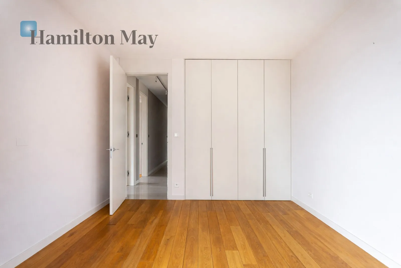 Region: Śródmieście Subregion: Śródmieście Północne Distance to centre: 1.09 km Level: 6 Price: 22000 PLN - slider