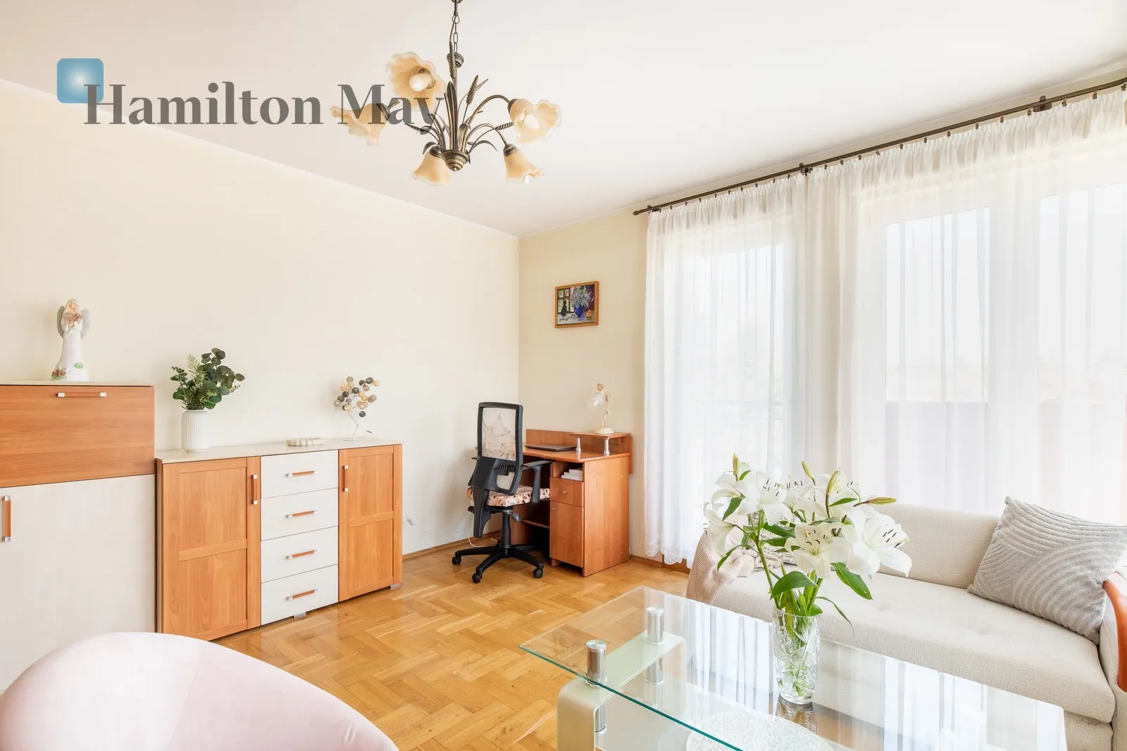 City: Kraków Street: osiedle Złota Podkowa Region: Bronowice Subregion: Bronowice Małe Distance to centre: 4.88 km Level: 2 Price: 775000 PLN Bedrooms: 1 Bathrooms: 1 - slider