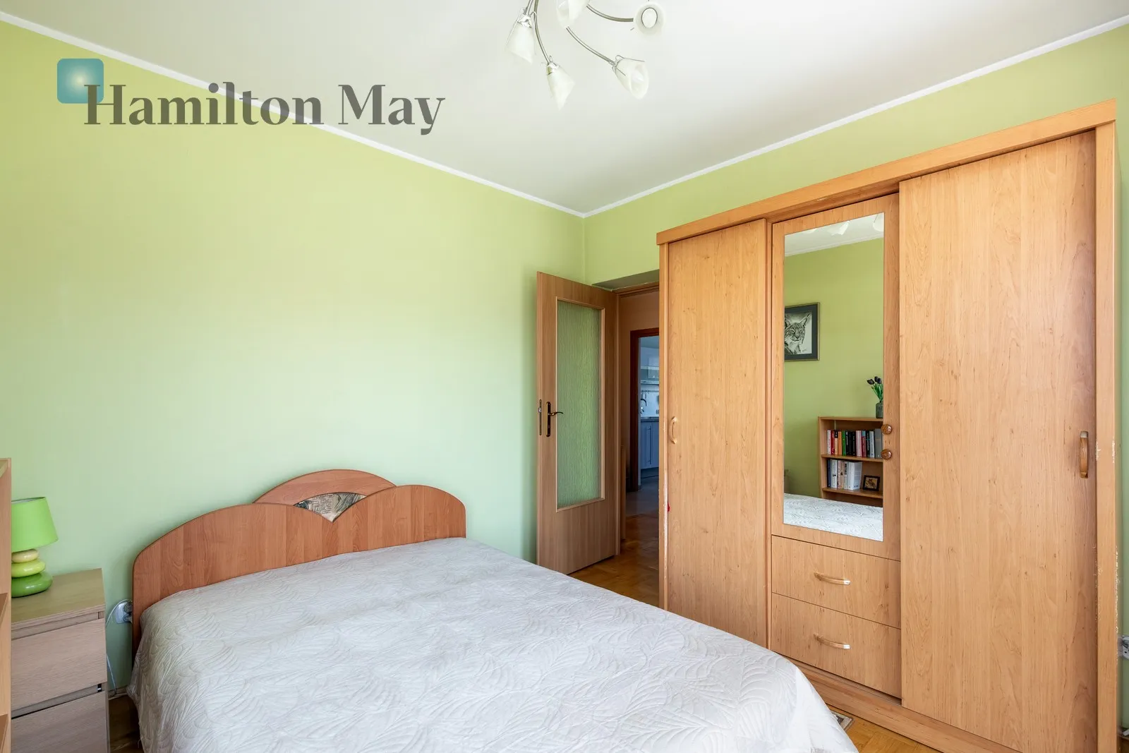 Region: Bronowice Subregion: Bronowice Małe Distance to centre: 4.88 km Level: 2 Price: 775000 PLN Bedrooms: 1 Bathrooms: 1 Size: 49m2 - slider