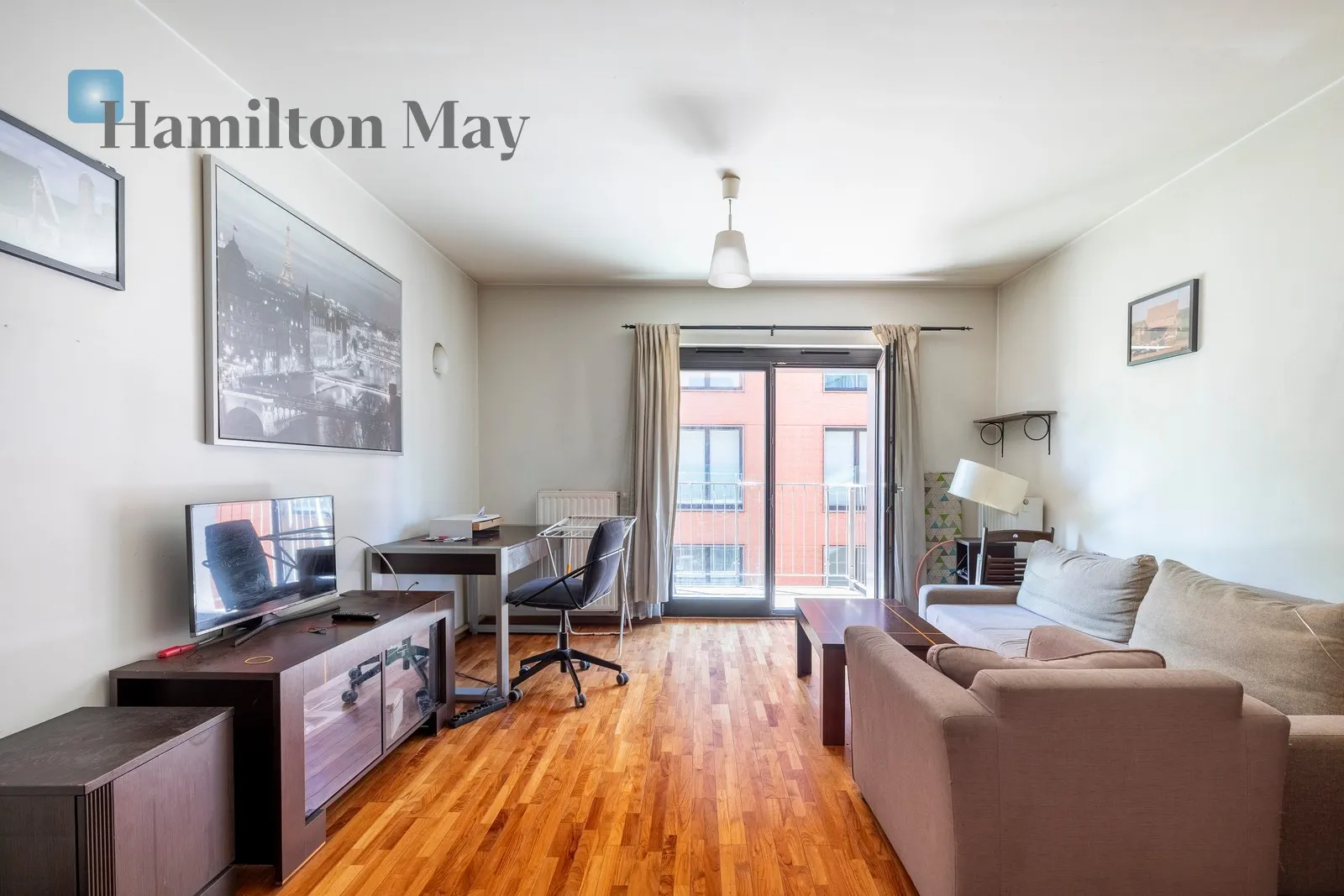 2-room apartment in the Angel City building - slider