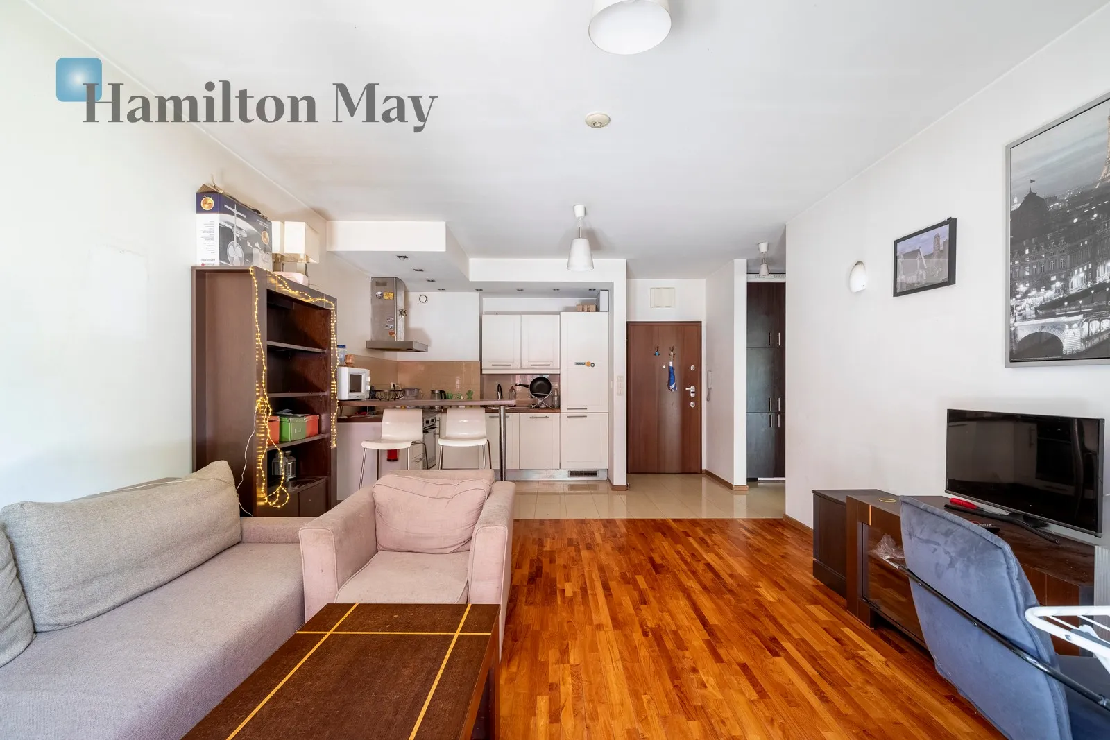 2-room apartment in the Angel City building - slider