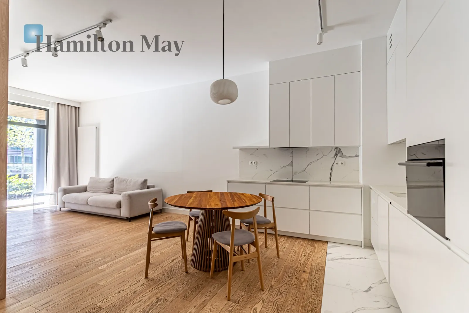 City: Warszawa Street: Leszczyńska Region: Śródmieście Subregion: Powiśle Distance to centre: 1.56 km Level: 4 Price: 6764 PLN Bedrooms: 1 Bathrooms: 1 Size: 52m2 - slider