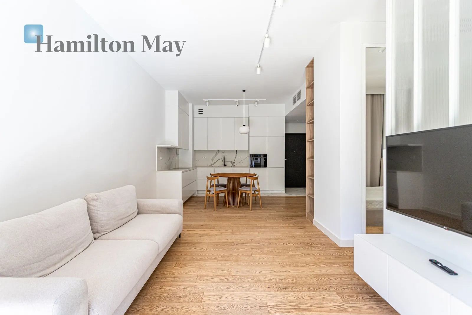 Subregion: Powiśle Distance to centre: 1.56 km Level: 4 Price: 6764 PLN Bedrooms: 1 Bathrooms: 1 Size: 52m2 Price/m2: 130 PLN - slider