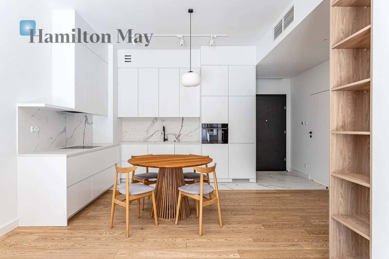 Street: Leszczyńska Region: Śródmieście Subregion: Powiśle Distance to centre: 1.56 km Level: 4 Price: 6764 PLN Bedrooms: 1 - slider